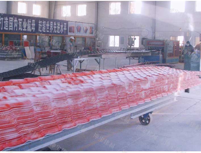 購(gòu)買秸稈纖維聚酯瓦注意什么方面?