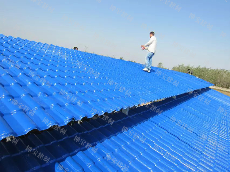 廠房新建翻新,不僅要選對(duì)秸稈瓦,還得用對(duì)顏色