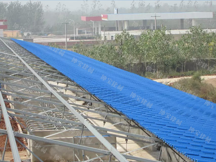 廠房新建翻新,不僅要選對(duì)秸稈瓦,還得用對(duì)顏色