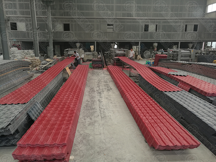 樹脂瓦主瓦生產車間