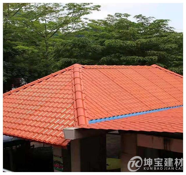 裝修屋頂選彩鋼瓦好還是合成樹脂瓦好?選對了直接節(jié)省幾千元