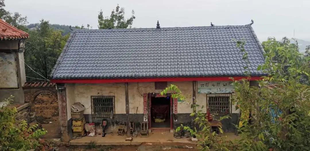 農(nóng)村消失的房屋瓦“小青瓦片”為何被樹脂瓦全面取代?