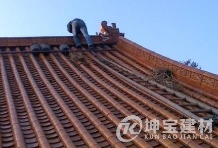 農村屋頂蓋琉璃瓦的坡度多少?多少錢一塊?安裝步驟是什么? 農村屋頂蓋琉璃瓦的坡度多少?多少錢一塊?安裝步驟是什么?